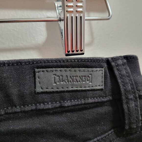 Blank NYC Black Moto Denim Cutoff Raw Hem Skirt Size 24 - Picture 7 of 10